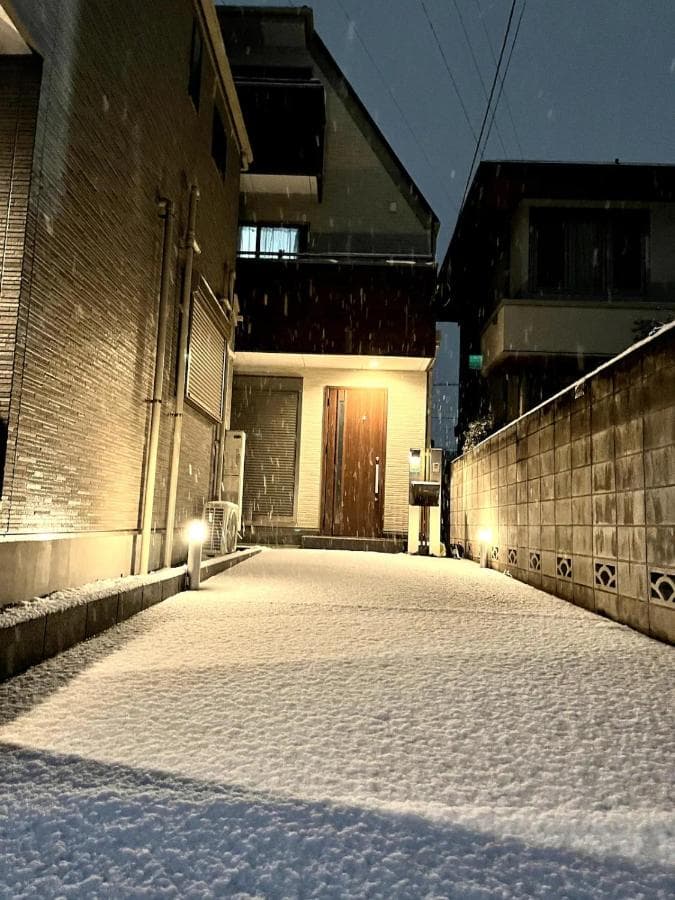 Exterior street view of Bon House Kanamachi vacation rental Tokyo